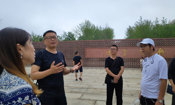 濟(jì)南金昌公司設(shè)計團(tuán)隊的自我提升 ——參加江海陽老師的《城市照明規(guī)劃與設(shè)計》高研班(圖4)